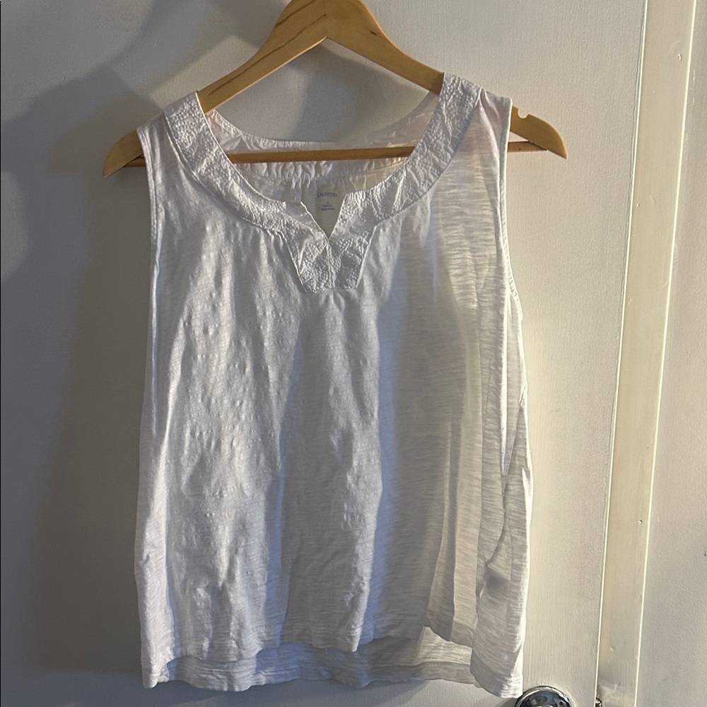 Elegant White Sleeveless Top